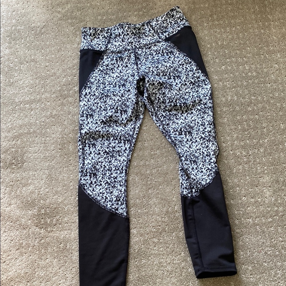 Stylish Black and White Women's Leggings